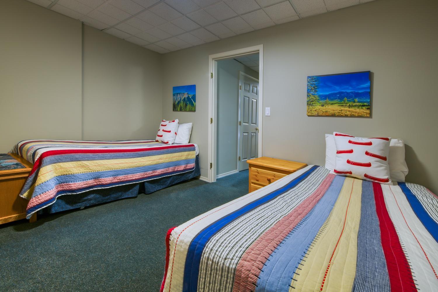 Marble Canyon Fairmont Hot Springs Exterior photo